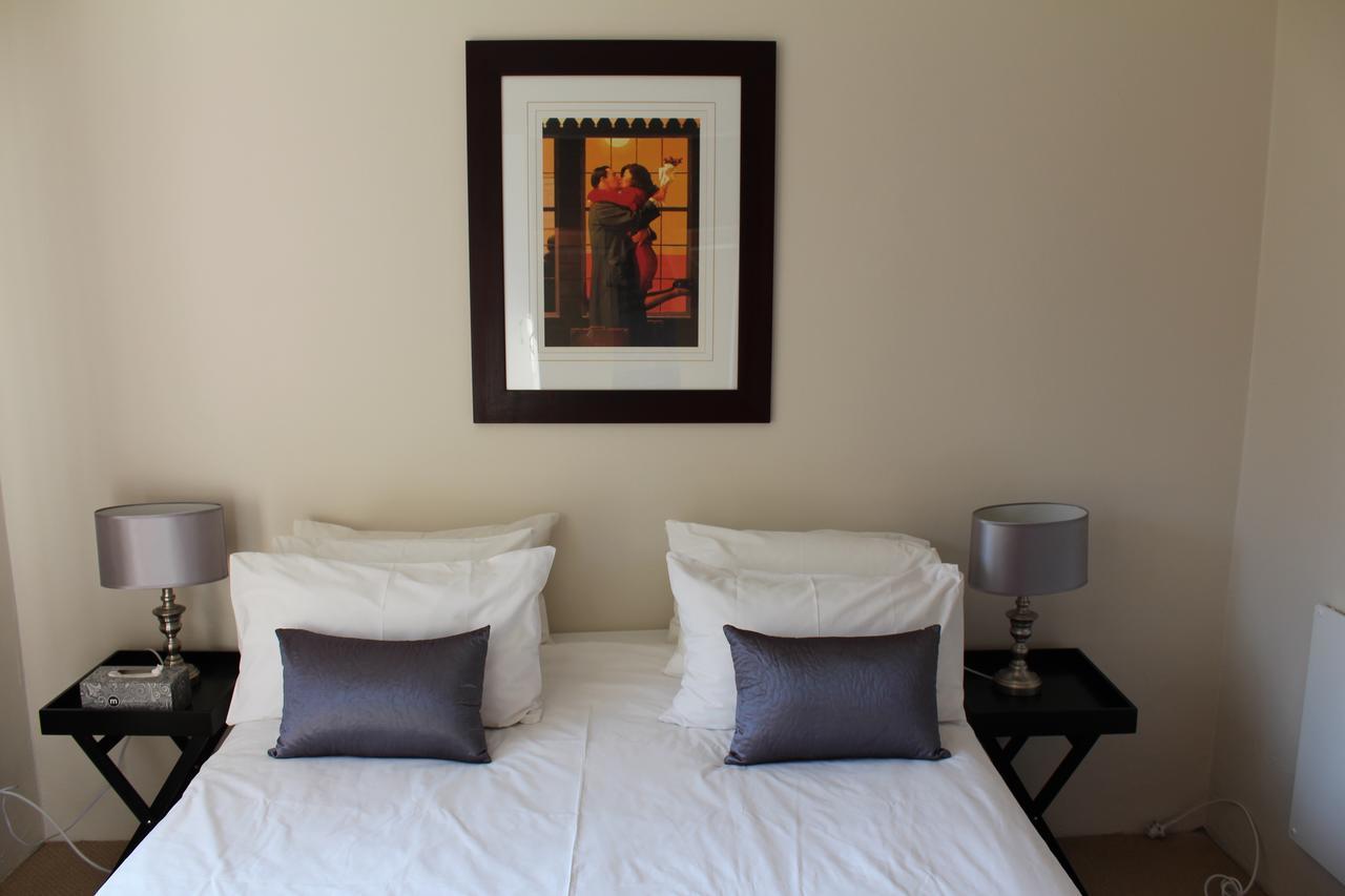 Vair'S Place Guest House In Sandton Paulshof - Apartment, Lux Suites & Spa Johannesburgo Exterior foto