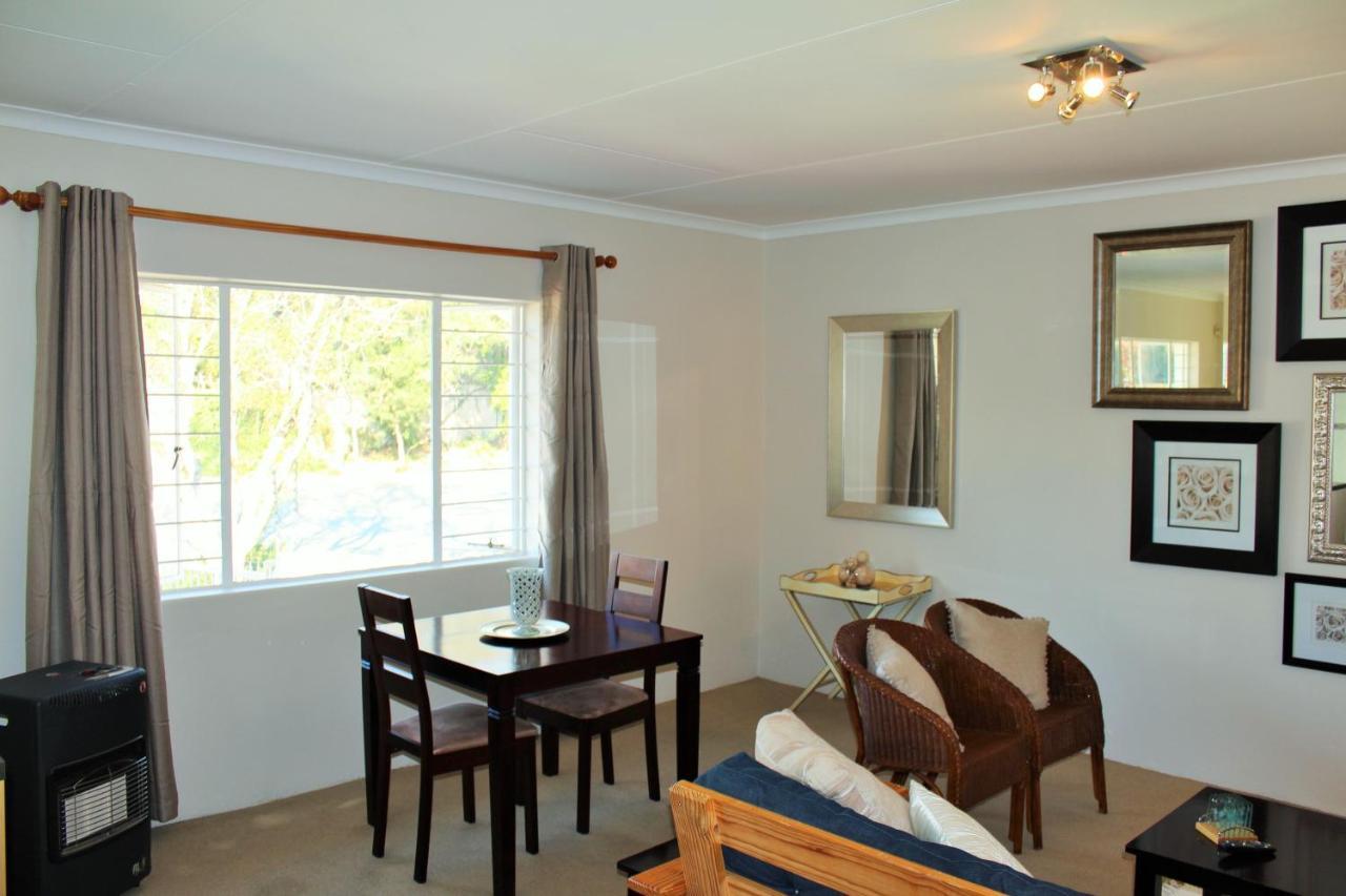 Vair'S Place Guest House In Sandton Paulshof - Apartment, Lux Suites & Spa Johannesburgo Exterior foto
